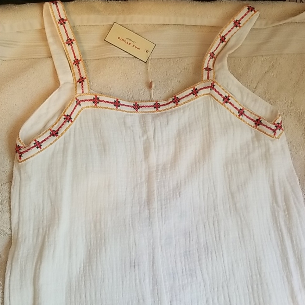 NWT Max Studio Embroidered V Neck Sleeveless Maxi - Picture 7 of 9